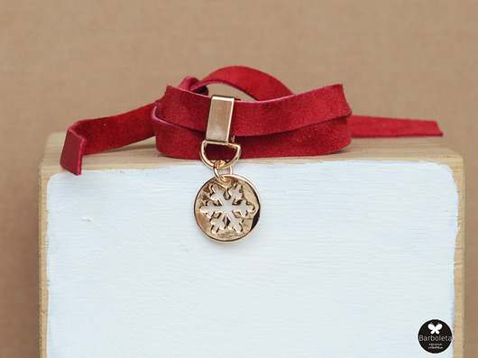 red snowflake suede barboleta
