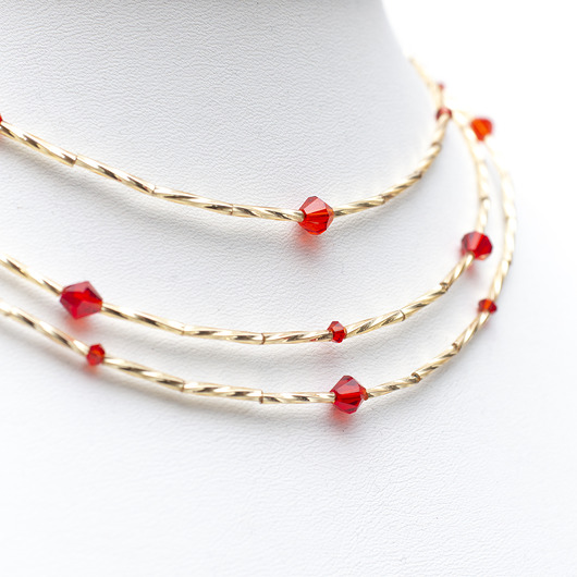 kolie Kolia "Carmine"- Kulminacja Blasku i Stylu