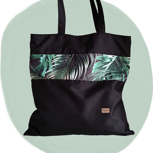 torebki różne TORBA WODOODPORNA - Black Monstera