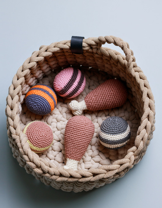 Obraz przedstawiający Kosz na zabawki z bawełnianego sznurka z recyklingu PLAYTIME cream & beige