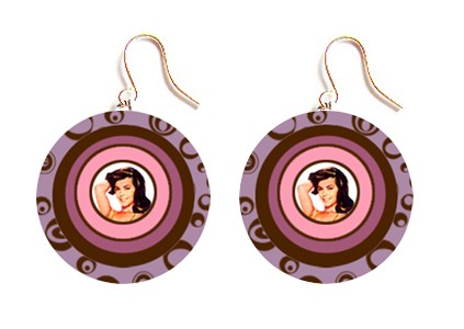 Pin : up girl round too 2 sadha