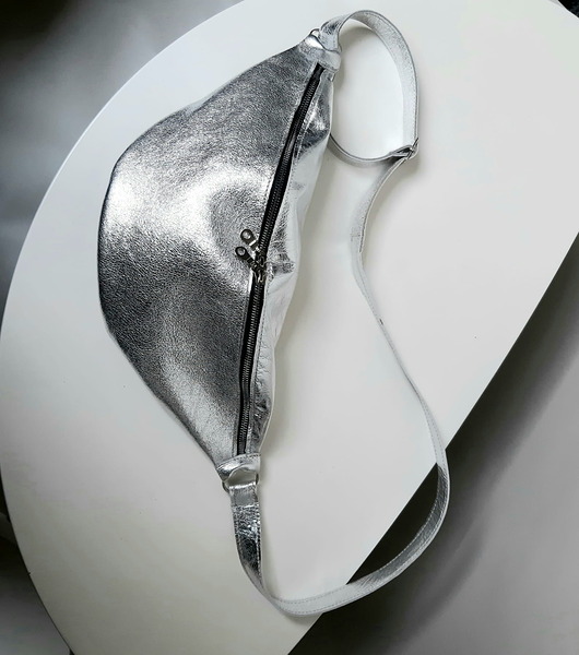 torby na ramię NERKA czarna skóra naturalna