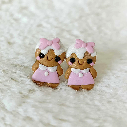 kolczyki z masy plastycznej Różowe świąteczne kolczyki pierniczki
