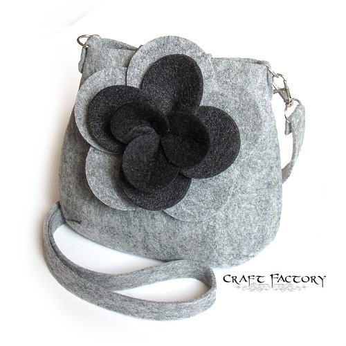 Lotus Blossom Greyscale - mała torebka na ramię Craft Factory