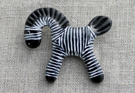 zebra broszka PRACOWNIA Z PRZYTUPEM