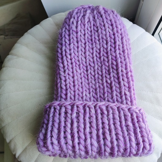 czapki damskie Wełniana czapka na drutach WOOLLY liliowa