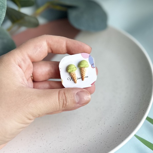 kolczyki z masy plastycznej Kolczyki sztyfty lody matcha