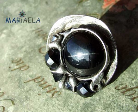 BACK TO BLACK MARIAELA