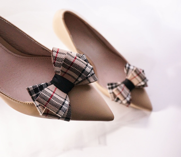 Klipsy do butów Coquet-Kokardy 3D/A'la Burberry Coquet