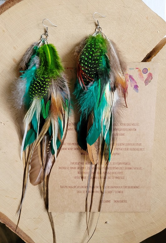 kolczyki z piórami Kolczyki z piór,  brązowo-zielone