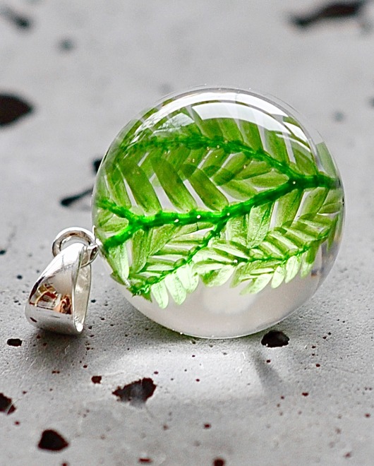 Elegancki wisiorek z paprocią Grol Jewellery