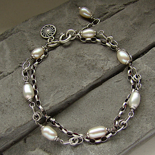 bransoletki z kamieni naturalnych Perły z rozeta