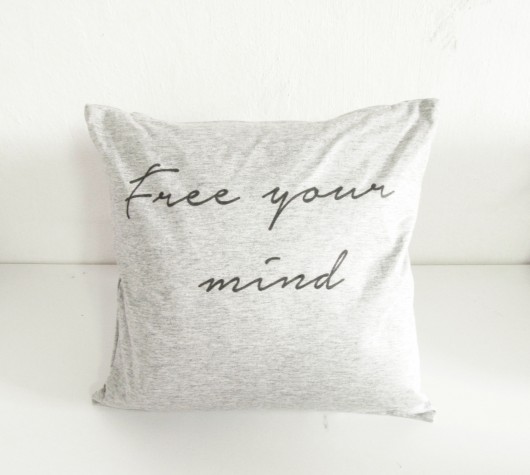 Poduszka Free Your Mind magicboxshop