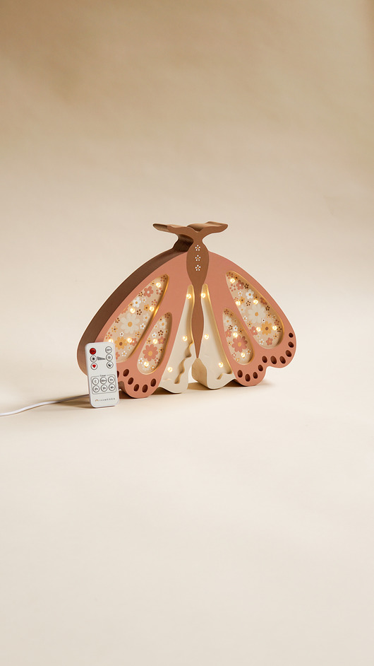 lampy do pokoju dziecka Drewniana Lampka Ćma - Rose