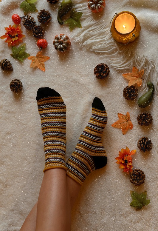 skarpetki damskie Skarpetki żakardowe - Pepitka Paski