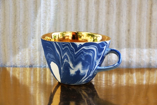 Duża filiżanka z ceramiki ze złotem Mosko Ceramics