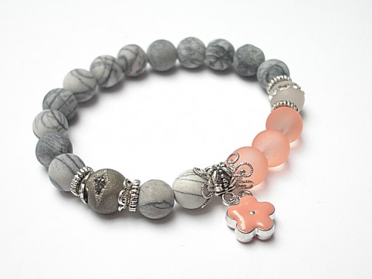 peach and grey 2 /12-2014/ - bransoletka KiKa pracownia