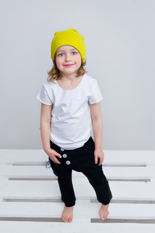 Button Leggings Mouse in A house