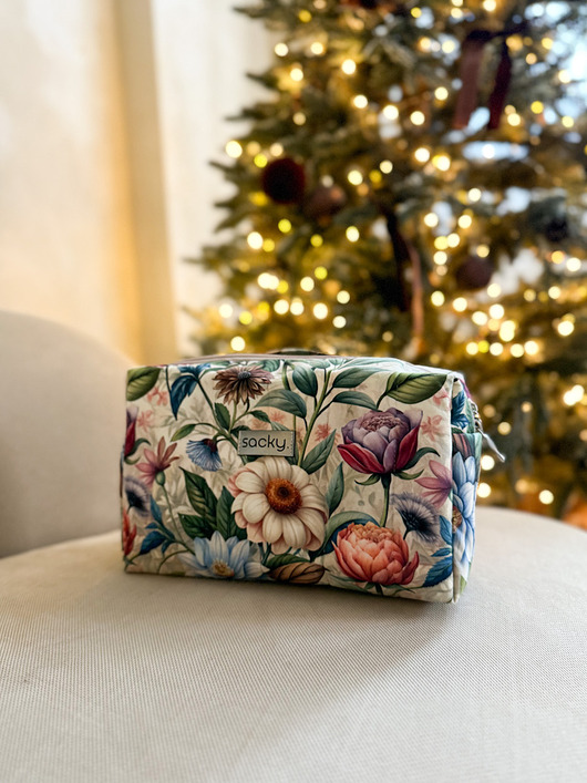 kosmetyczki Kosmetyczka pikowana jutrzenka