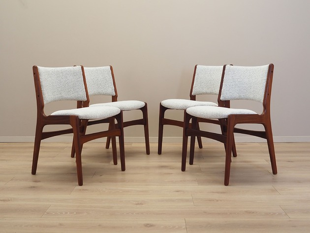 krzesła Komplet czterech krzeseł tekowych, duński design, lata 70, produkcja: Dania