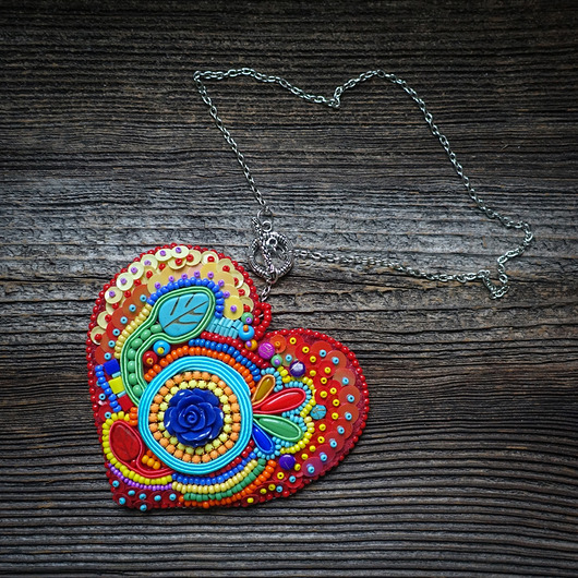 Zamówienie specjalne - Wisior Serce Fridy Mró Soutache