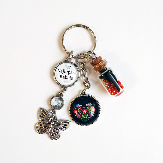 breloki Breloczek - Babcia, serce folkowe, fiolka