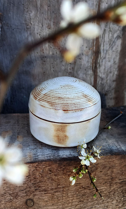 pojemniki na biżuterię Ceramiczne puzderko