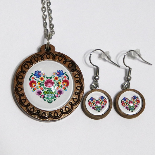komplet biżuterii Komplet - Serce folk - drewno, naszyjnik i kolczyki