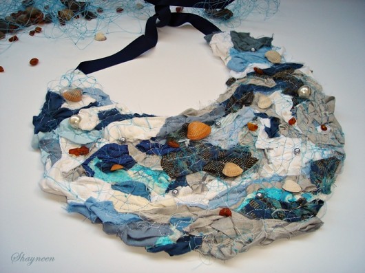 Z morskiej piany... (Art Quilt Necklace) Shayneen