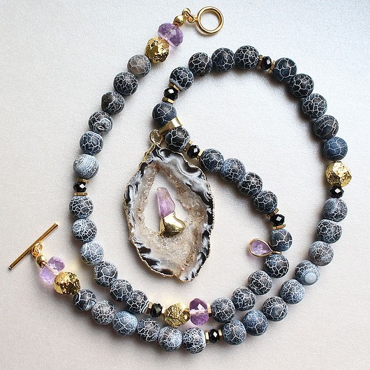 wisiory UNIKAT - Naszyjnik z druzą agatu, ametystem, spinelem i lawą