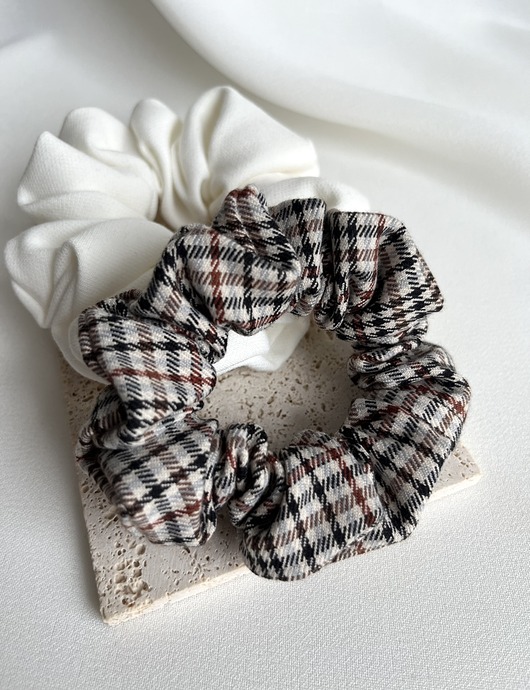 gumki do włosów Scrunchie w kratkę Luiza