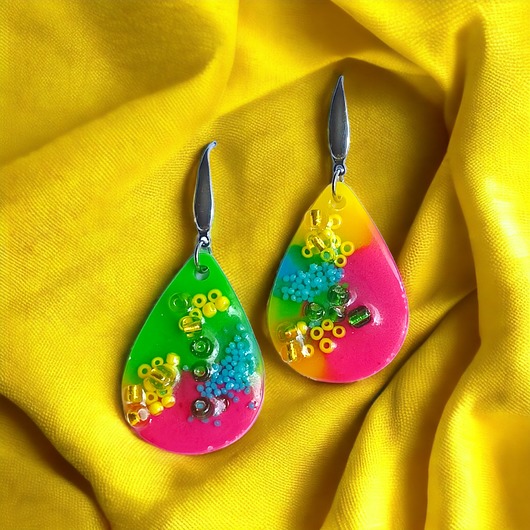 kolczyki z żywicy UNIKATOWE kolczyki z żywicy : kolekcja CMYK