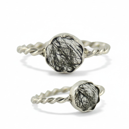 pierścionki srebrne Artystyczny pierścionek z kwarcem czarny turmalin 