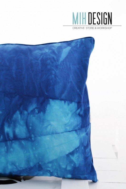 Batik Free Folding Blue PODUSZKA MIH DESIGN