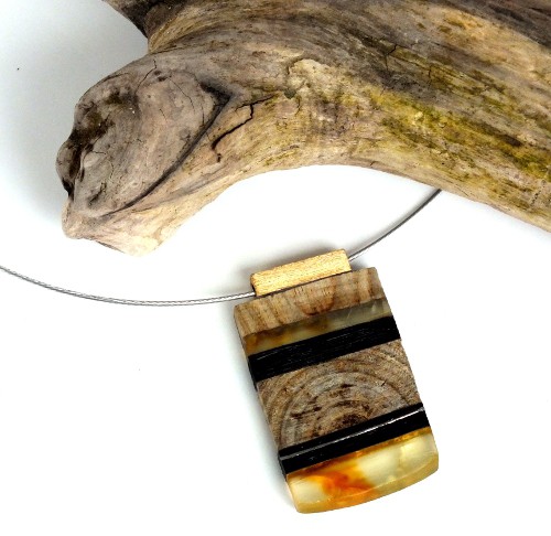 Wood&Amber - Naszyjnik Maszyneria