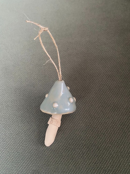 dekoracje świąteczne Grzybek ceramiczny zawieszka