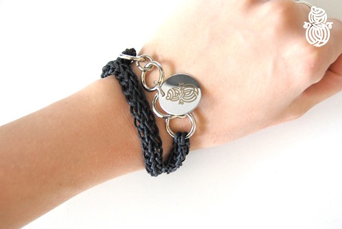 Knitted Bracelet. Skórzana cienka. Roboty Ręczne
