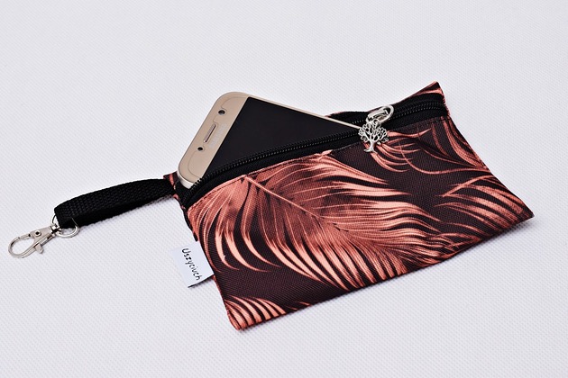 etui na telefon Etui saszetka na telefon klucze wodoodporne pióra