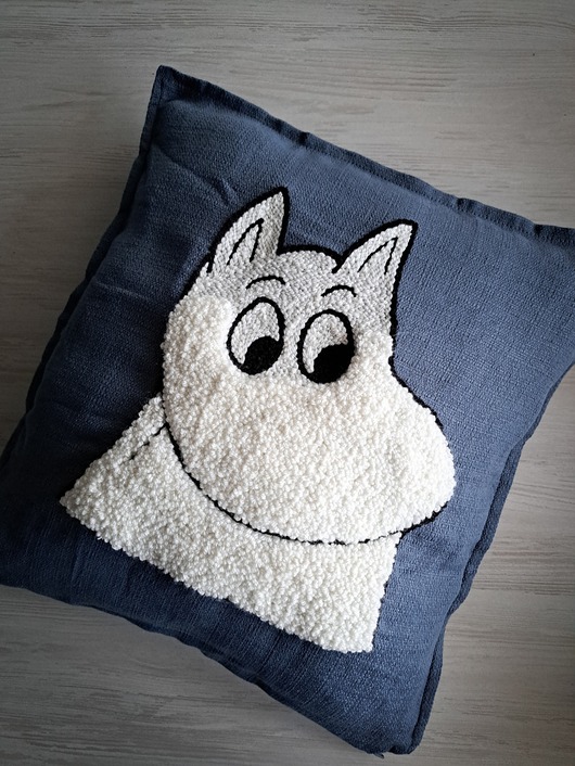 poduszki plecione Poduszka punch needle Muminek Muminki Moomins