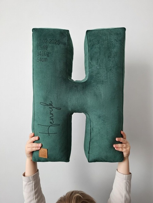 poduszki do pokoju dziecka Poduszka metryczka litera, literka velvetowa, inicjały - kolor do wyboru