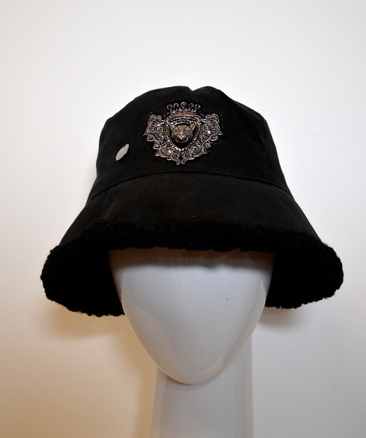 czarny bucket hat YOKOdesign
