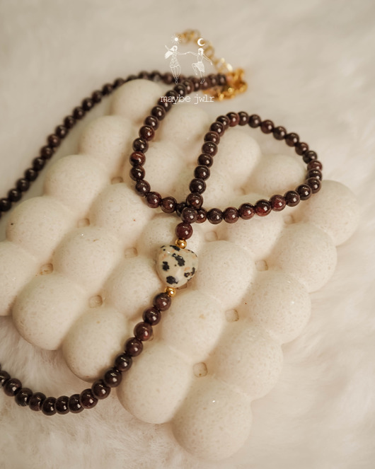 chokery Naszyjnik z kamieni naturalnych z sercem