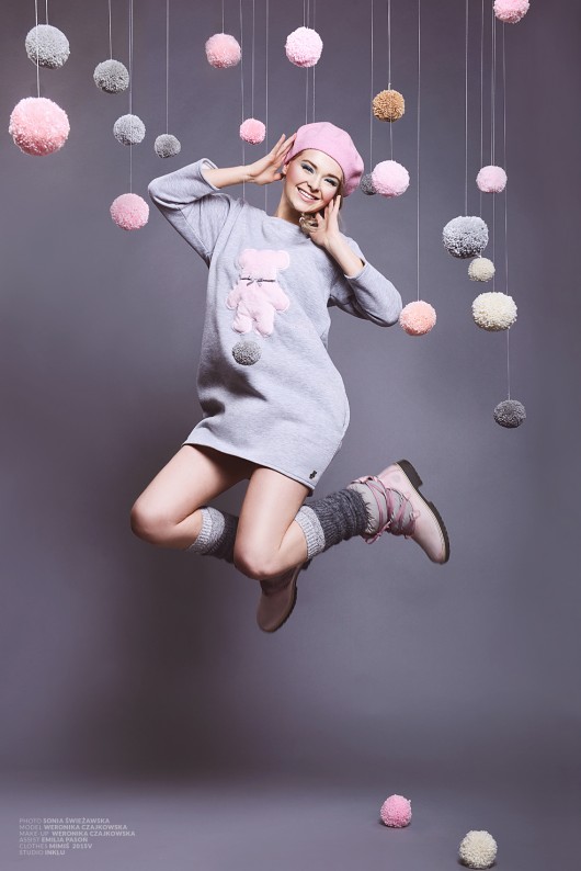 Sukienka - a Hug...? /gray-pink MIMIŚ