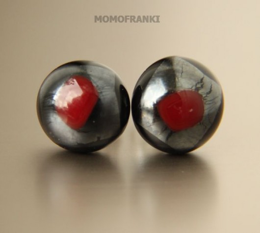 bordo w graficie momofranki