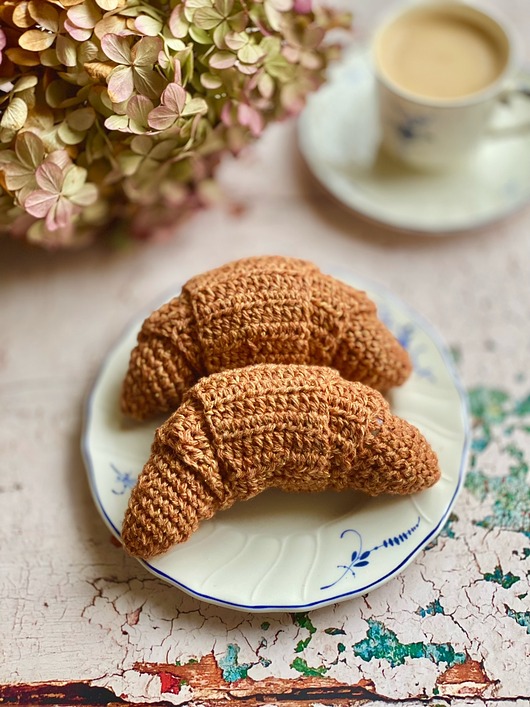 zabawki - inne Szydełkowy rogalik - Croissant