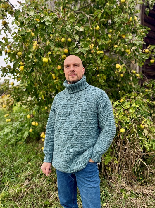 swetry męskie Ręcznie dziergany sweter z golfem z wełny jaka, kolor denim