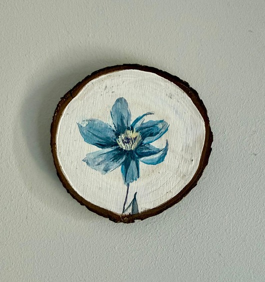 Ozdoby na ścianę Ręcznie malowany obrazek na plastrze drewna "Niezapominajka"