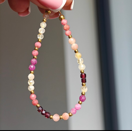 bransoletki złote Różowa bransoletka