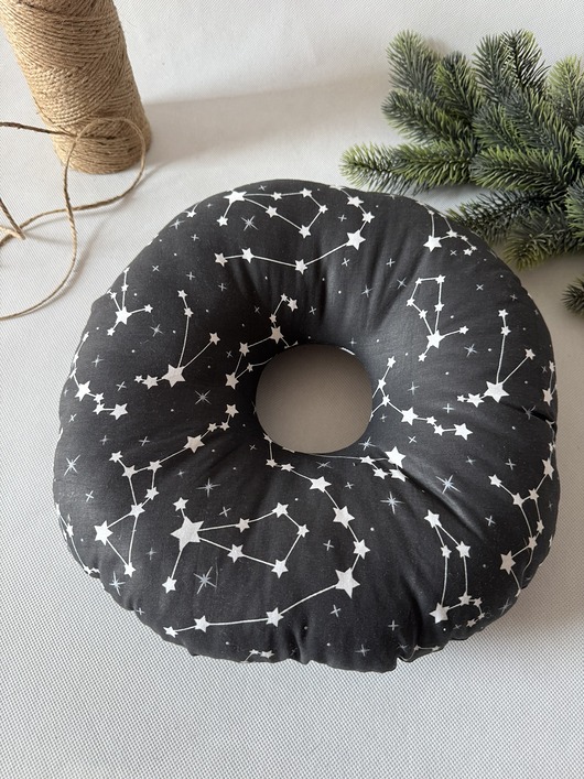 kolczyki - inne Poduszka do Piercingu Ucha Z Otworem Na Gojenie Helix Tragus bawełniana