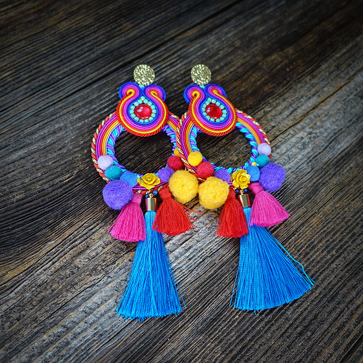 kolczyki soutache Pulo- duże i etniczne kolczyki  z pomponami